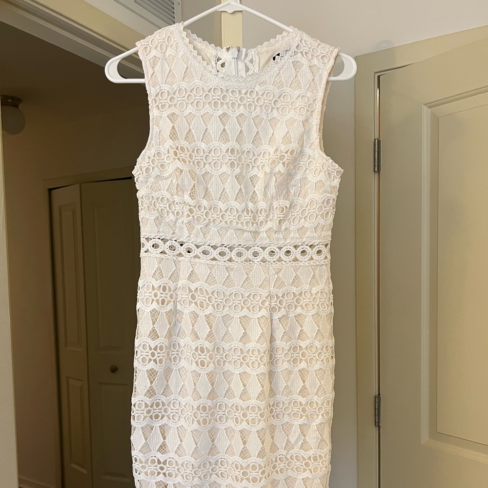 White lace and fringe Lulu’s dress